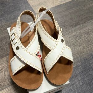 Lucky Brand Kids White and Tan Sandals